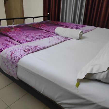 Hotel Silver Space Ernakulam Exterior foto