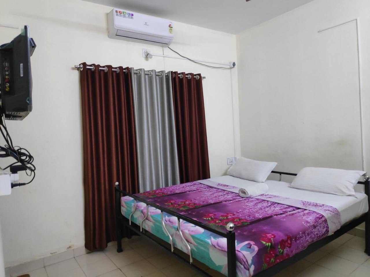 Hotel Silver Space Ernakulam Exterior foto