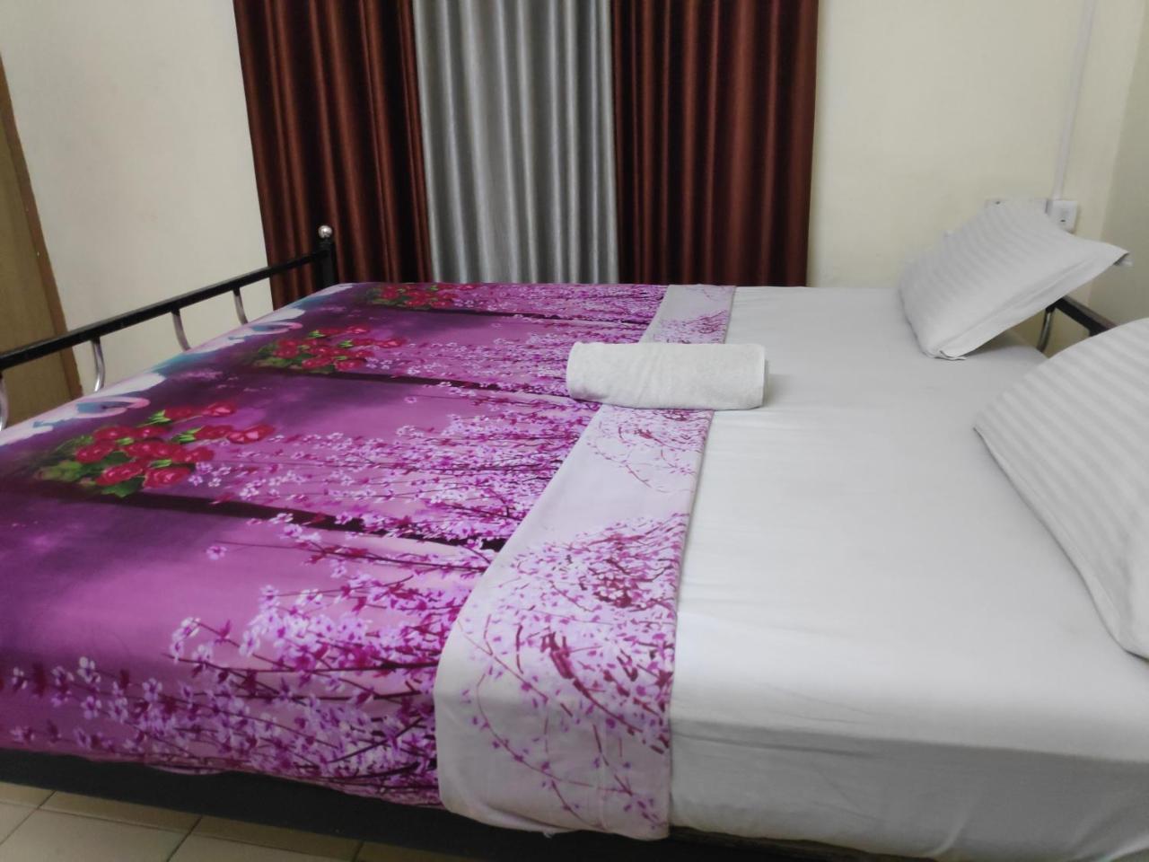 Hotel Silver Space Ernakulam Exterior foto