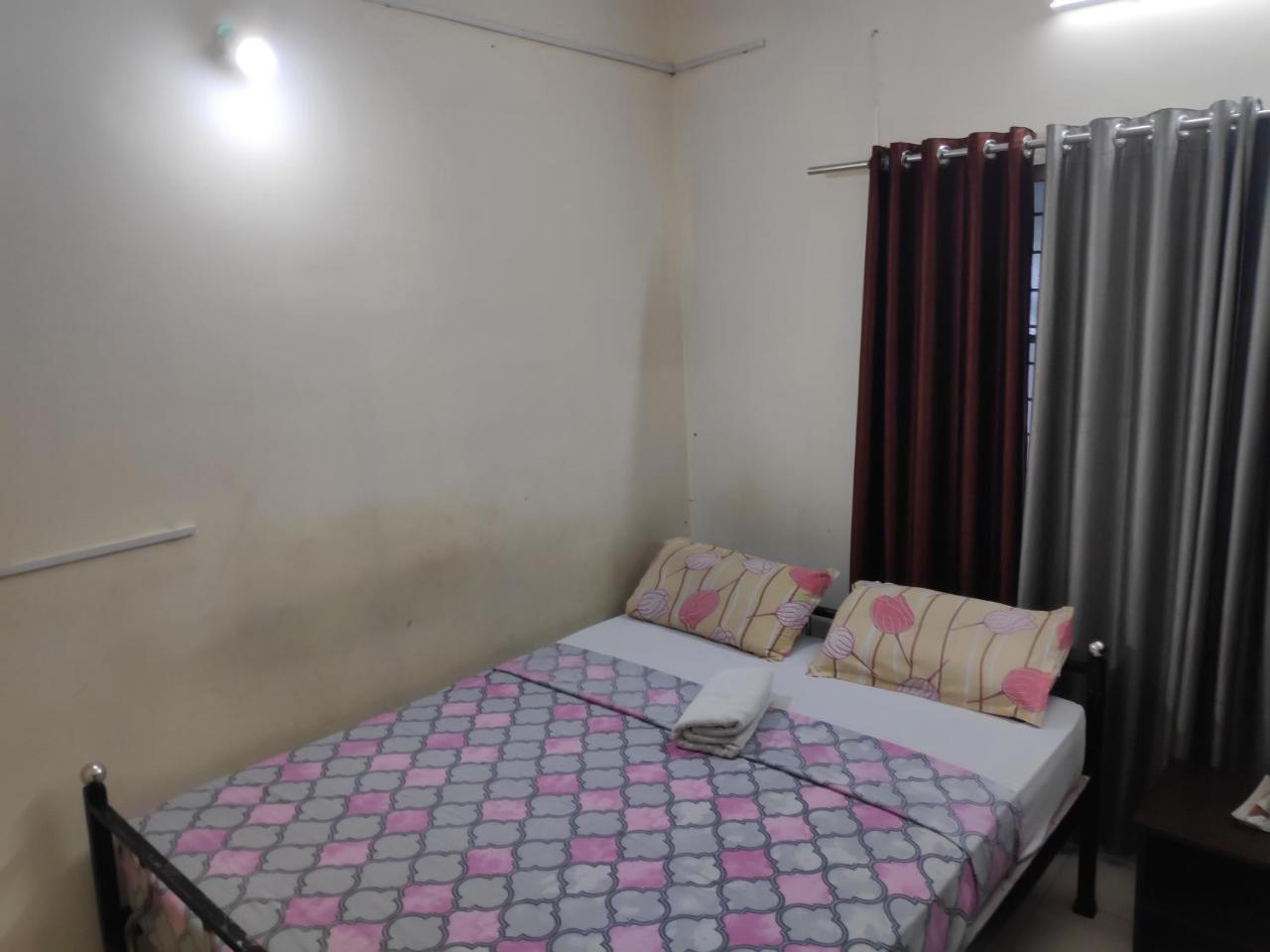 Hotel Silver Space Ernakulam Exterior foto